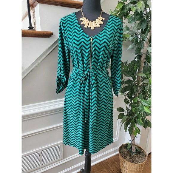 Tacera  Long Sleeve V-Neck Knee Length Dress - Picture 10 of 10